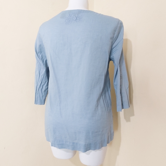 Eddie Bauer Sky Blue Floral Embroidered 3/4 Sleeve Lightweight Blouse XL - Picture 6 of 12